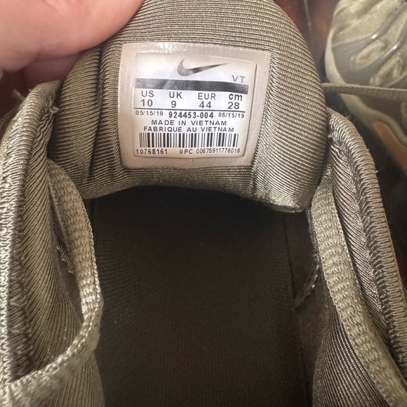 Nike Air VaporMax Plus Sneakers Menโs Moss Green 10 - Picture 9 of 11